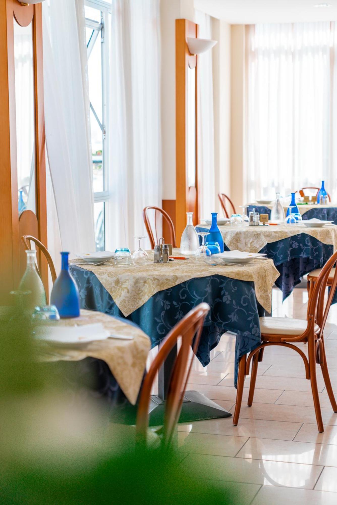 Hotel Joli Alba Adriatica Zewnętrze zdjęcie