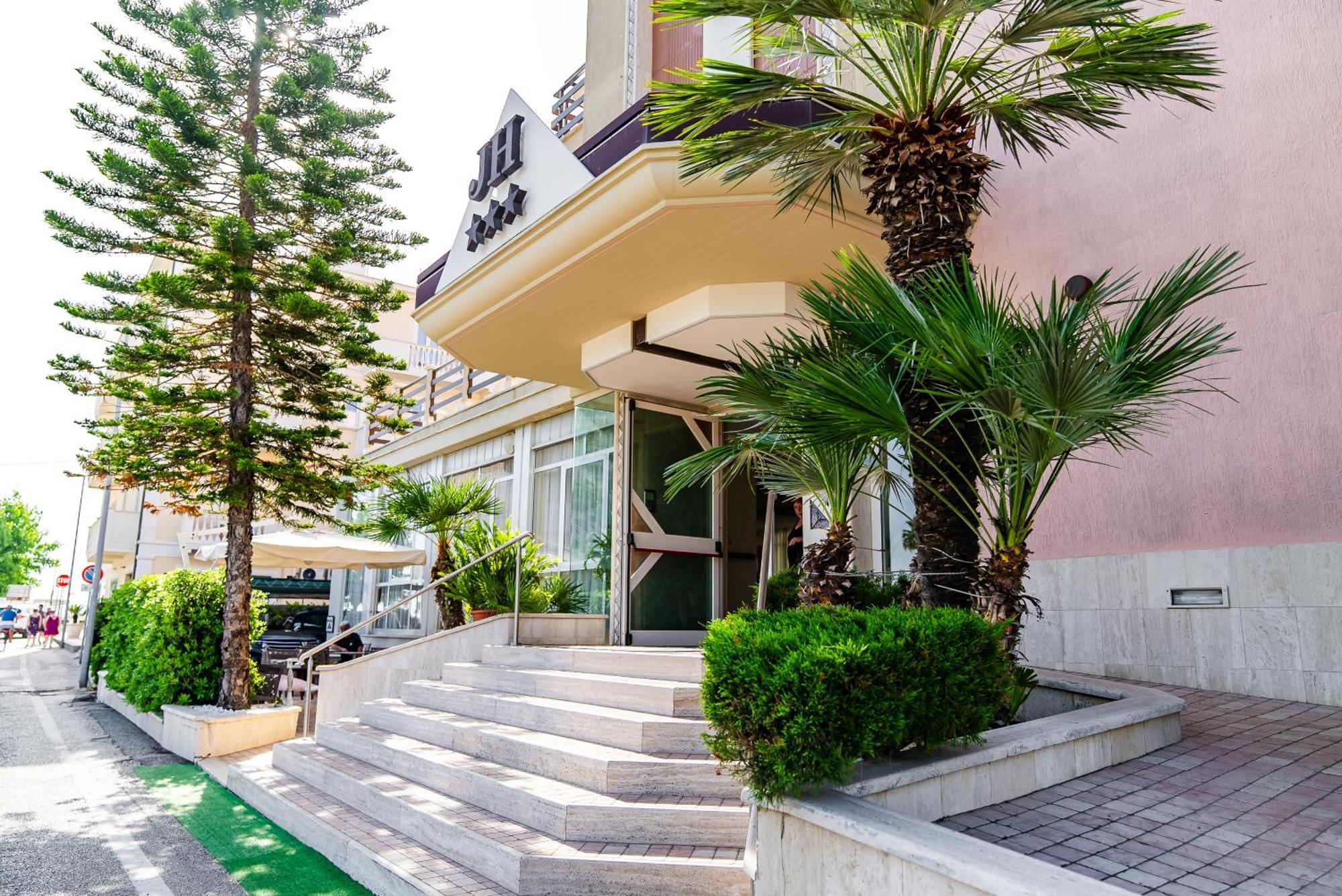 Hotel Joli Alba Adriatica Zewnętrze zdjęcie