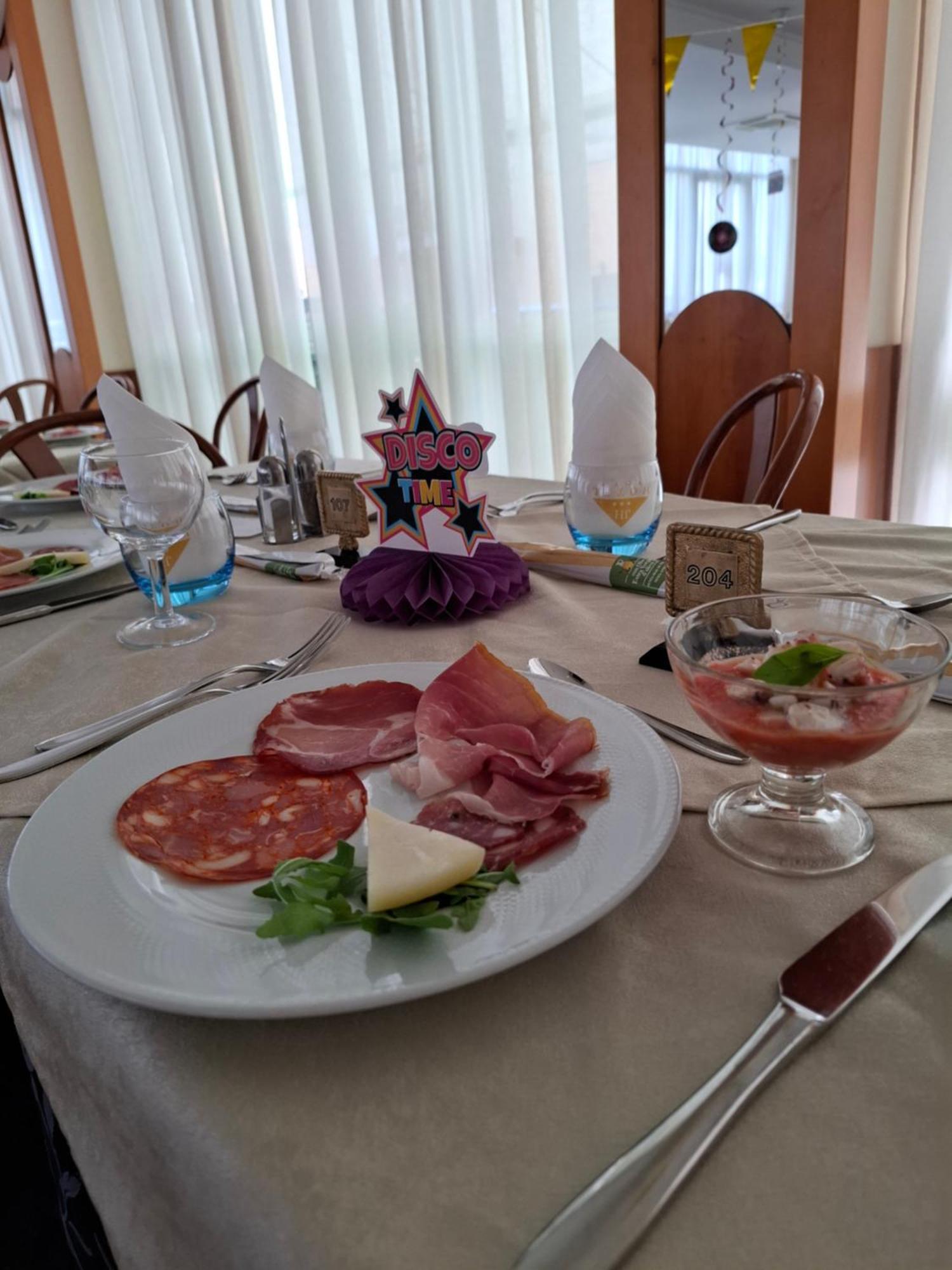 Hotel Joli Alba Adriatica Zewnętrze zdjęcie